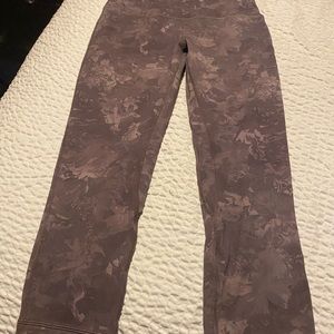 Lululemon align crops